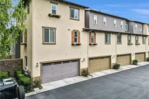 284 Tustin Field Dr, Tustin, CA 92782 - Photo 19