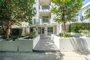 10911 Wellworth, Los Angeles, CA 90024 - Photo 1
