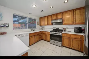 21250 Tennyson Rd, Moreno Valley, CA 92557 - Photo 11