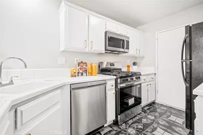 317 Somerset Court, Azusa, CA 91702 - Photo 15