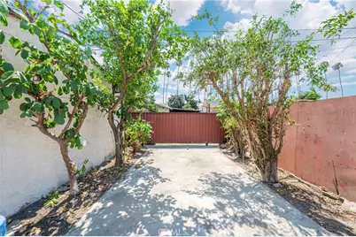 1132 W 55th Street, Los Angeles, CA 90037 - Photo 21