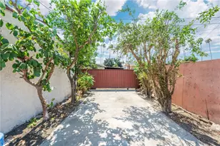 1132 W 55th St, Los Angeles, CA 90037 - Photo 21