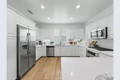 320 Bronze, Irvine, CA 92618 - Photo 9