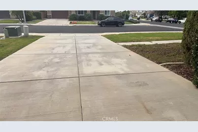 14135 Autumn Creek Court, Eastvale, CA 92880 - Photo 5