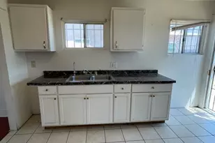 530 W Poplar, Compton, CA 90220 - Photo 9