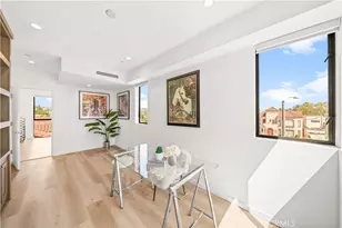 5151 W Redondo Ct, Los Angeles, CA 90019 - Photo 17