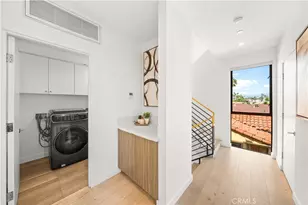 5151 W Redondo Ct, Los Angeles, CA 90019 - Photo 21