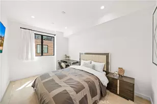 5151 W Redondo Ct, Los Angeles, CA 90019 - Photo 17