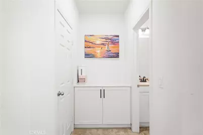 5564 Valencia, Montclair, CA 91762 - Photo 17