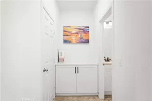 5564 Valencia, Montclair, CA 91762 - Photo 17