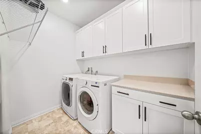 5564 Valencia, Montclair, CA 91762 - Photo 29