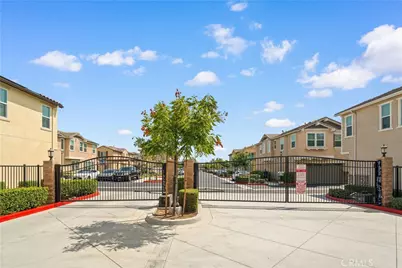 5564 Valencia, Montclair, CA 91762 - Photo 41