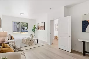 111 Episode, Irvine, CA 92618 - Photo 13