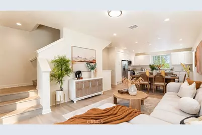 111 Episode, Irvine, CA 92618 - Photo 3