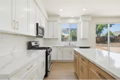 25868 Boulder Rock Pl, Menifee, CA 92585 - Photo 5