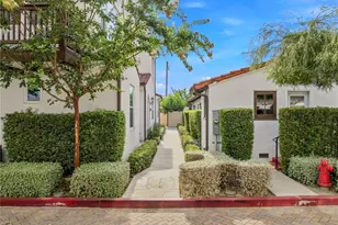 438 W Duarte, Monrovia, CA 91016 - Photo 23