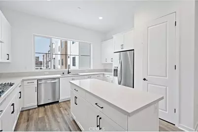 127 Culture, Irvine, CA 92618 - Photo 13