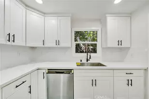 1020 W 70th St, Los Angeles, CA 90044 - Photo 11