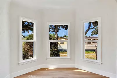 140 W 101st Street, Los Angeles, CA 90003 - Photo 19