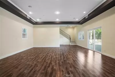 1025 E San Jose Ave, Burbank, CA 91501 - Photo 5