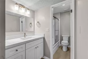 7300 Lennox Ave, Van Nuys, CA 91405 - Photo 23
