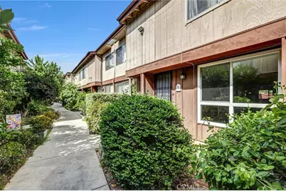 7300 Lennox Avenue #C7, Van Nuys, CA 91405 - Photo 3