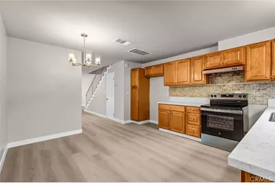 7300 Lennox Avenue #C7, Van Nuys, CA 91405 - Photo 11