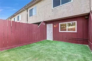 7300 Lennox Ave, Van Nuys, CA 91405 - Photo 25