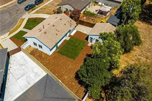 2430 W Bennett, Compton, CA 90220 - Photo 23