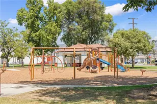 980 Jerez, Azusa, CA 91702 - Photo 31