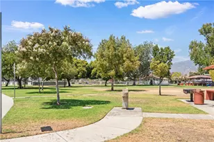 980 Jerez, Azusa, CA 91702 - Photo 33