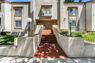 430 N Holliston, Pasadena, CA 91106 - Photo 1
