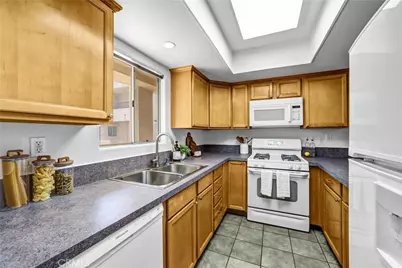 430 N Holliston #104, Pasadena, CA 91106 - Photo 15