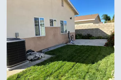 17548 Court Street, Fontana, CA 92336 - Photo 9