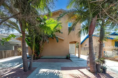 1214 E -1216 E  66th, Los Angeles, CA 90001 - Photo 1