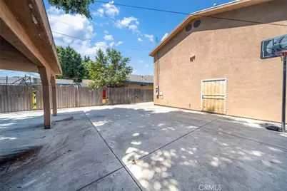 1214 E -1216 E  66th, Los Angeles, CA 90001 - Photo 13