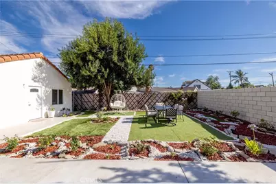 820 E Cameron Avenue, West Covina, CA 91790 - Photo 17
