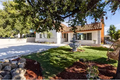 820 E Cameron Avenue, West Covina, CA 91790 - Photo 13