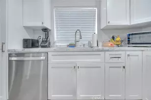 959 -959B Kenwood St, Upland, CA 91784 - Photo 17