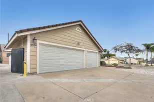959 -959B Kenwood St, Upland, CA 91784 - Photo 3