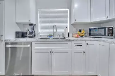 959 -959B Kenwood Street, Upland, CA 91784 - Photo 9