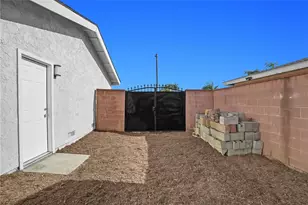 543 E Lincoln St, Carson, CA 90745 - Photo 11