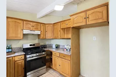 945 E 5th Street, Ontario, CA 91764 - Photo 7