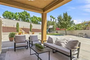 13256 Eaglebluff Ln, Eastvale, CA 92880 - Photo 23