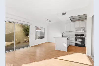 194 Greenmoor, Irvine, CA 92614 - Photo 9