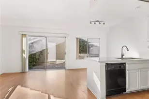 194 Greenmoor, Irvine, CA 92614 - Photo 7