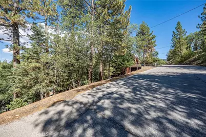 43326 Shasta Road, Big Bear Lake, CA 92315 - Photo 19