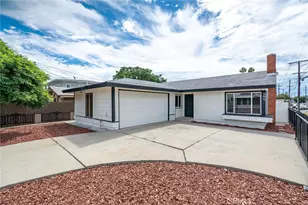 595 W 13th St, San Pedro, CA 90731 - Photo 1