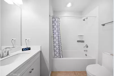 107 Overbrook, Irvine, CA 92620 - Photo 17