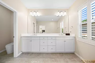 107 Overbrook, Irvine, CA 92620 - Photo 11
